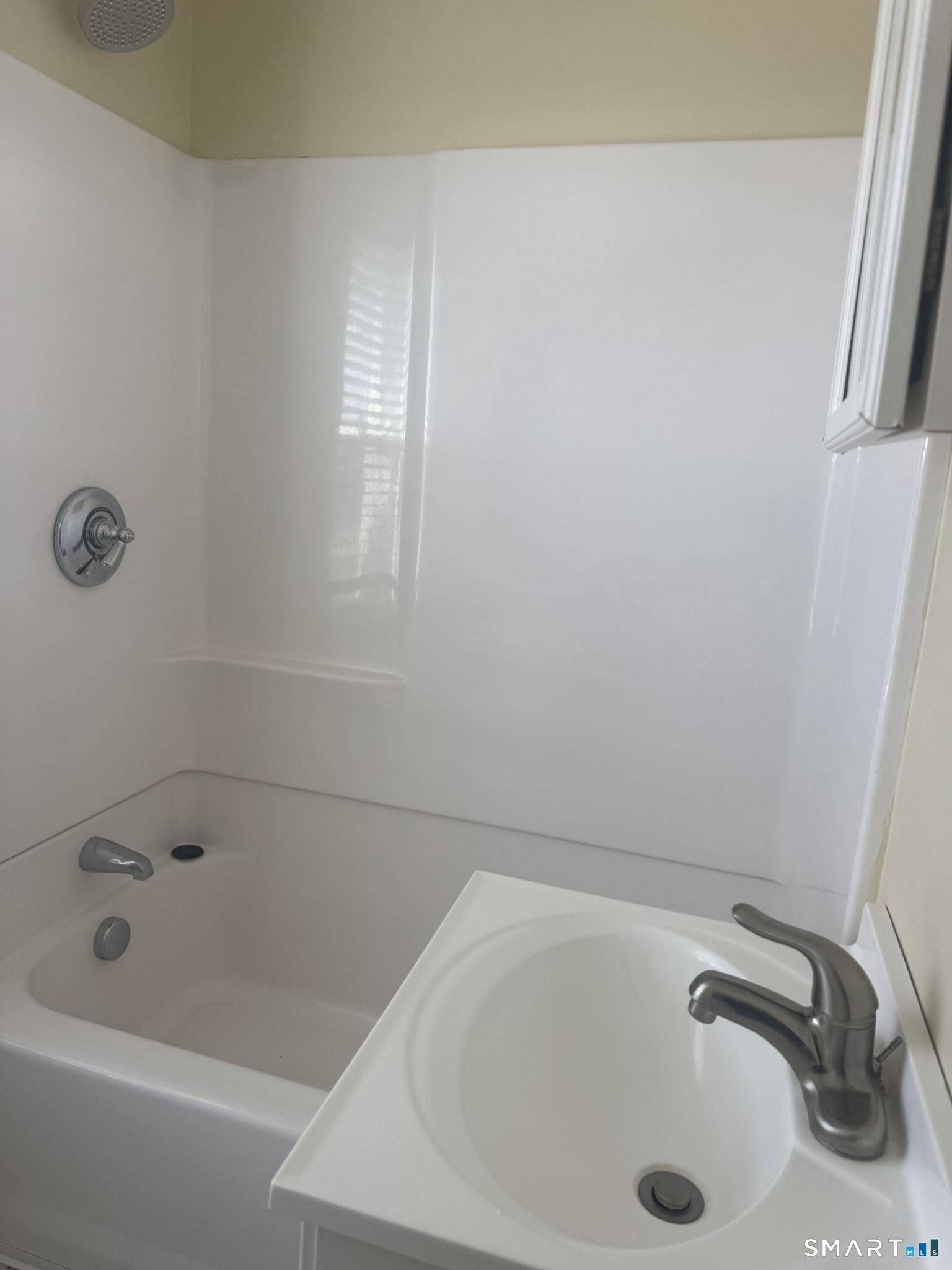 81 Mechanic Street, Unit 2 Stonington, CT 06379 - Photo 16 of 16