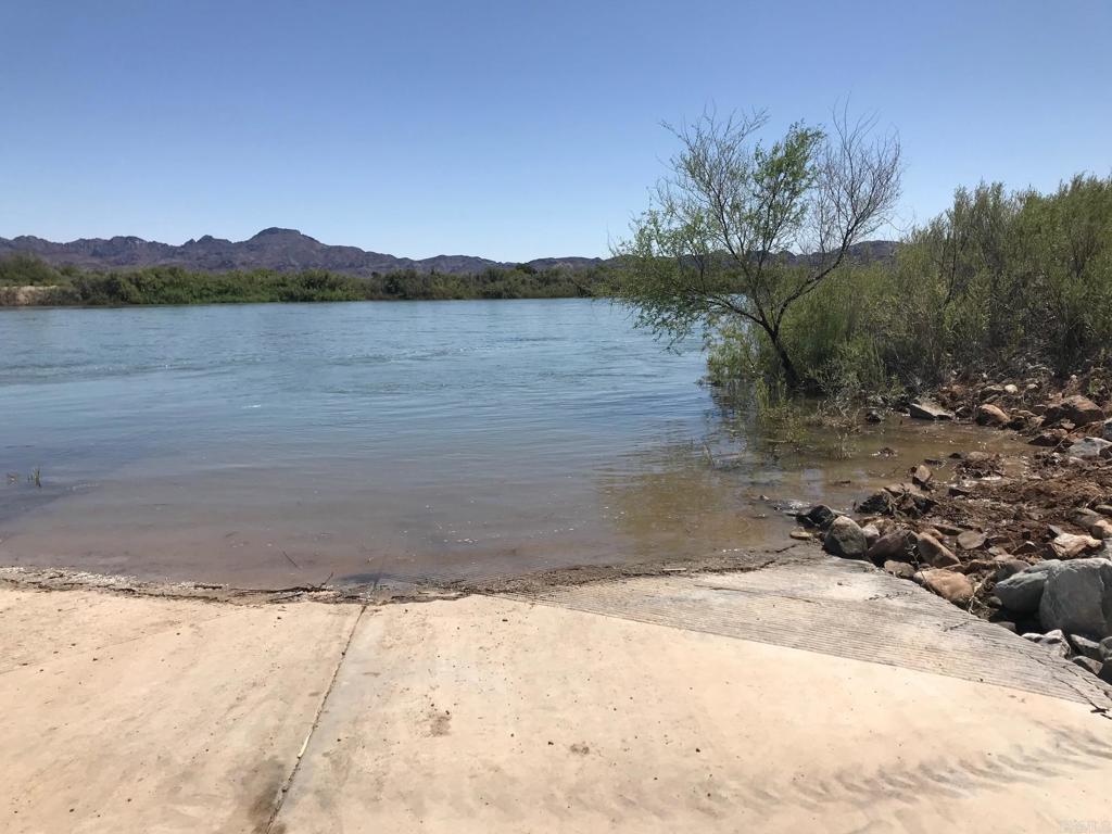 2657 Rio Vista Way Winterhaven, CA 92283 - Photo 4 of 4 a view of lake