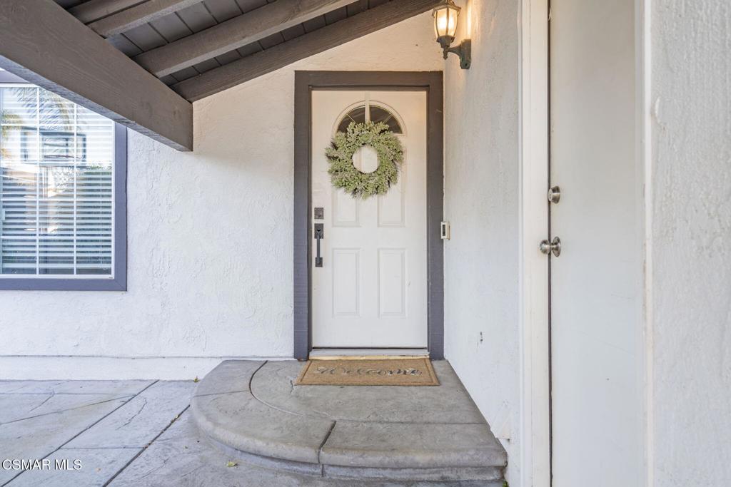 1816 Hillary Court Simi Valley, CA 93065 - Photo 5 of 58