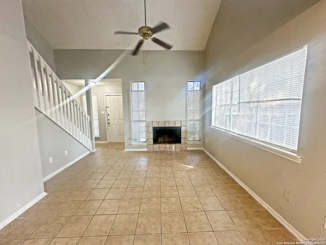 $1,200 | 7502 Oak Chase, Unit 7508, San Antonio, TX 78239