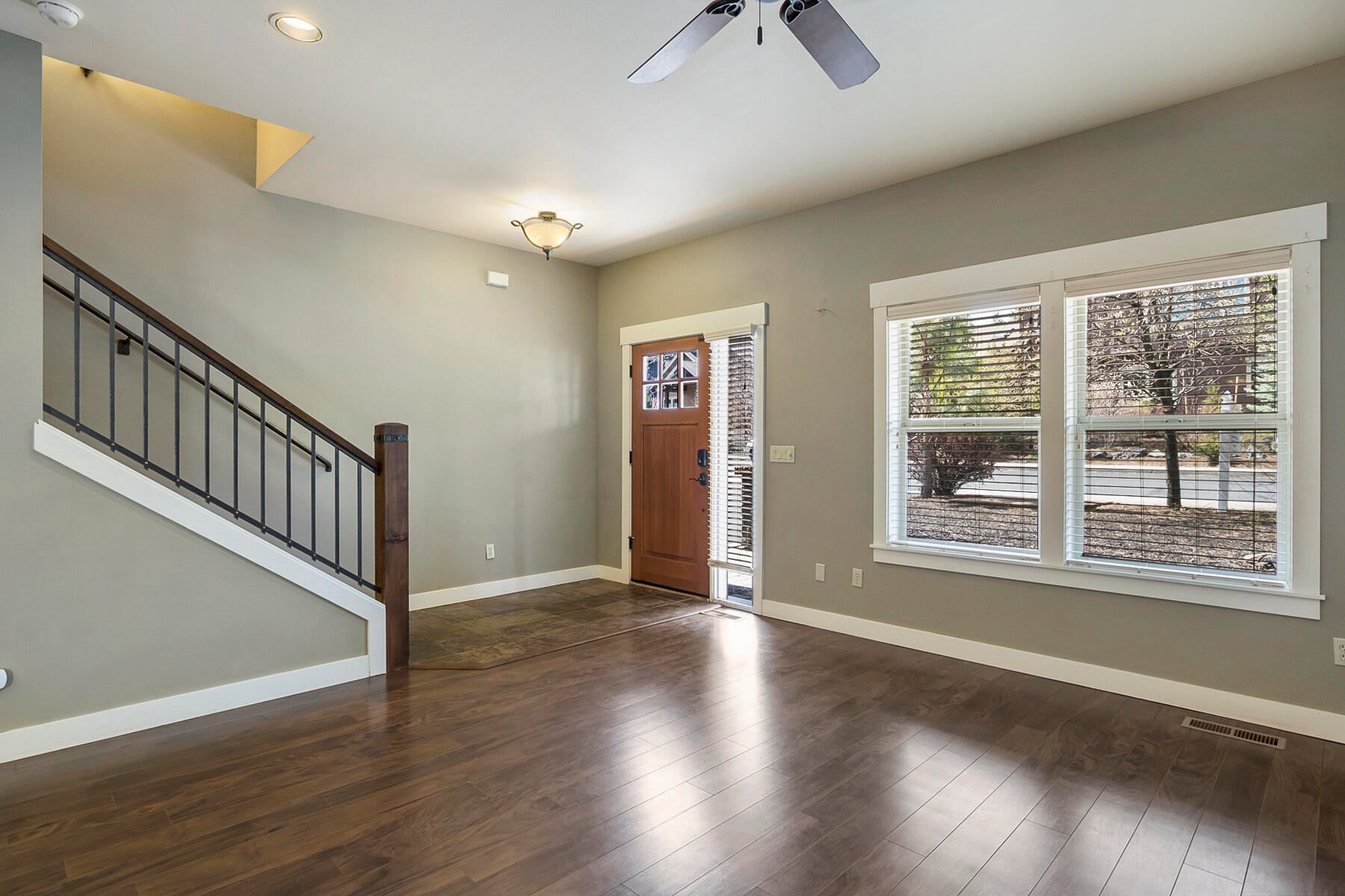 61462 Linton Loop Bend, OR 97702 - Photo 4 of 36 entry