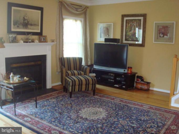 210 Blenny Lane, Unit 101 Chester, MD 21619 - Photo 16 of 30 Living Room