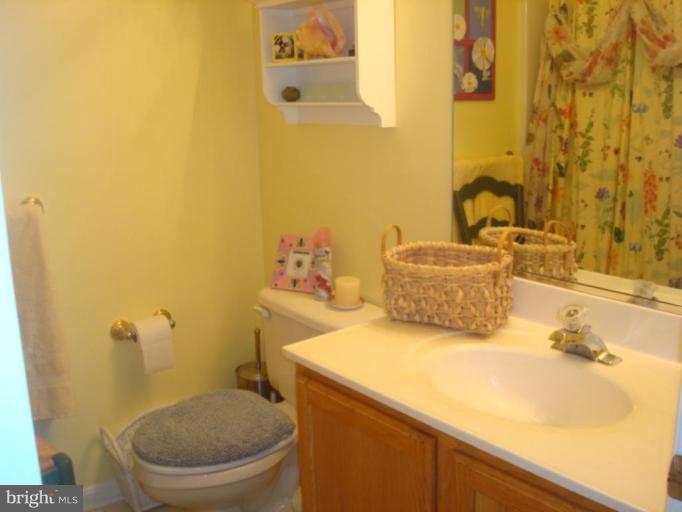210 Blenny Lane, Unit 101 Chester, MD 21619 - Photo 26 of 30 Bath #2
