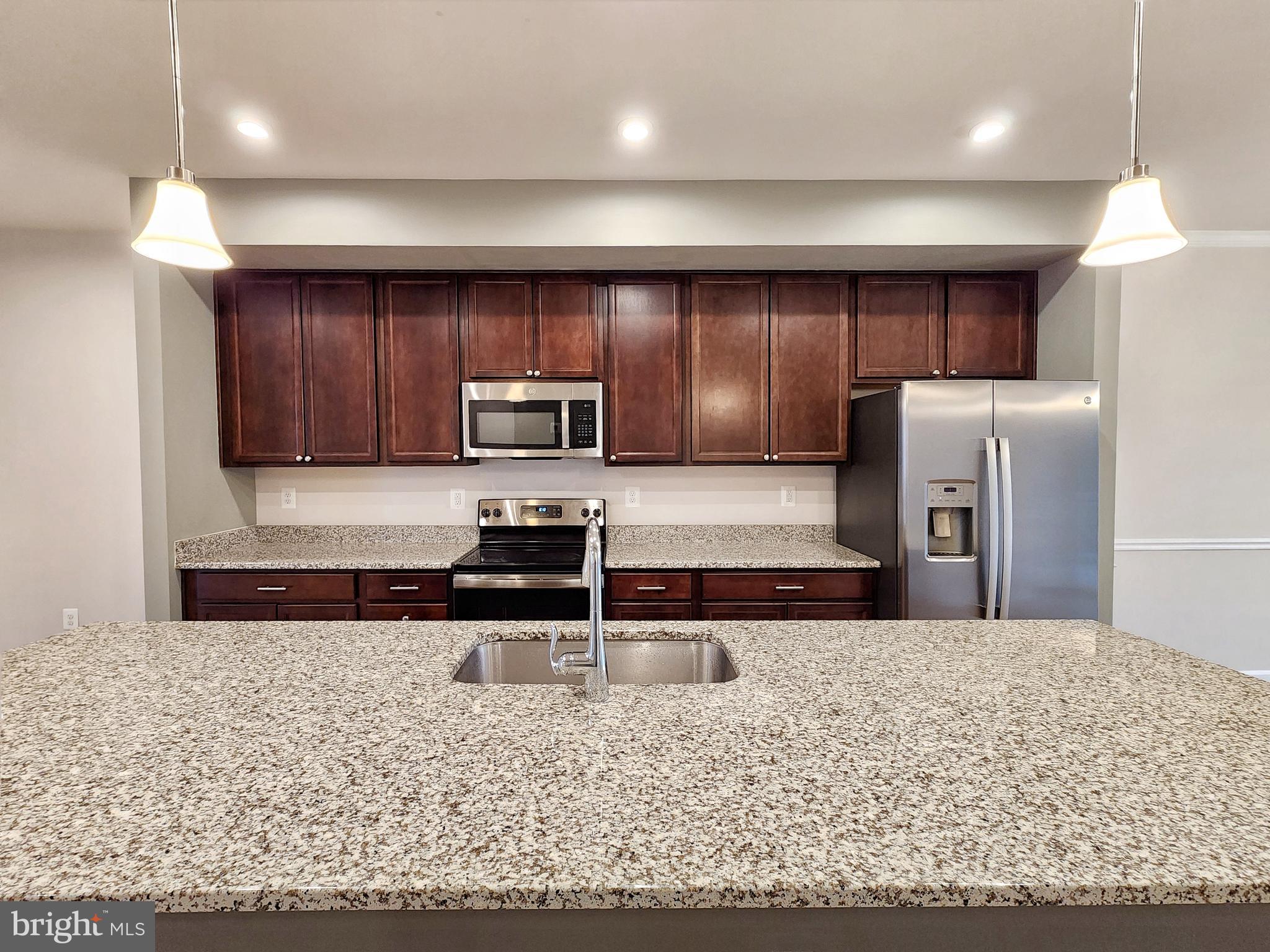 18259 Summit Pointe Drive Triangle, VA 22172 - Photo 10 of 36