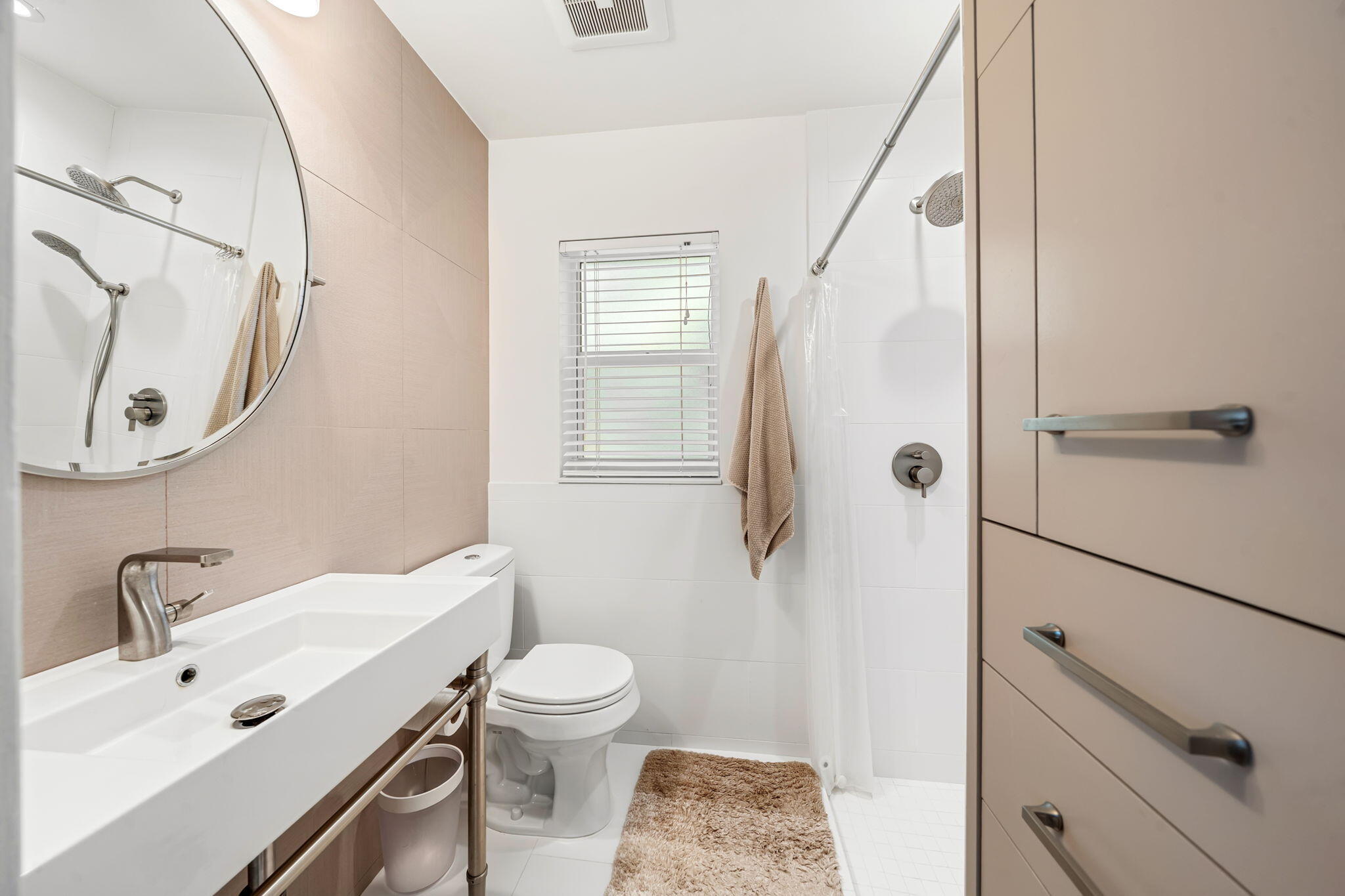741 Curlew Road Delray Beach, FL 33444 - Photo 13 of 37 Primary Bathroom