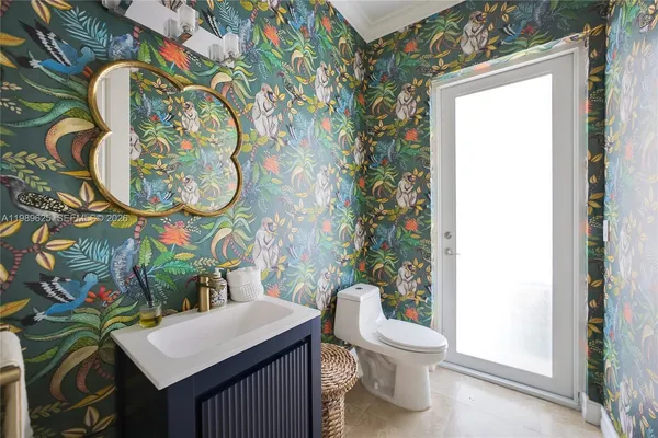 $19,900 | 1898 South Miami Avenue, Miami, FL 33129