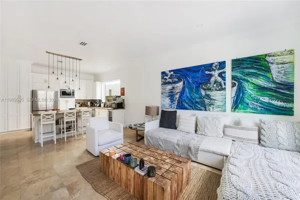 $19,900 | 1898 South Miami Avenue, Miami, FL 33129