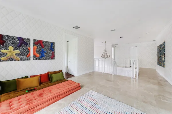 $19,900 | 1898 South Miami Avenue, Miami, FL 33129