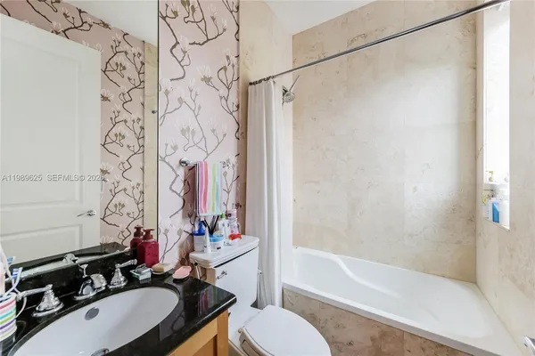 $19,900 | 1898 South Miami Avenue, Miami, FL 33129