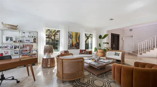 $19,900 | 1898 South Miami Avenue, Miami, FL 33129