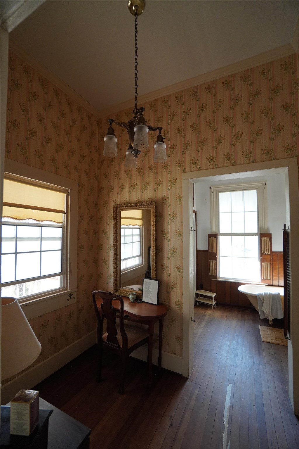 6872 Henderson Drive Bagdad, FL 32583 - Photo 16 of 44 Upstairs Master Bath