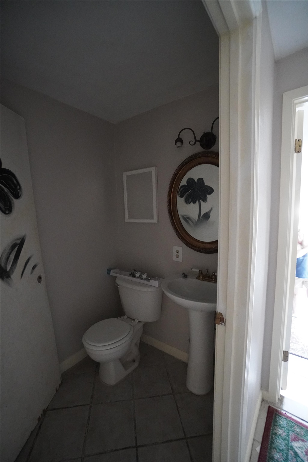 6872 Henderson Drive Bagdad, FL 32583 - Photo 34 of 44 Bathroom