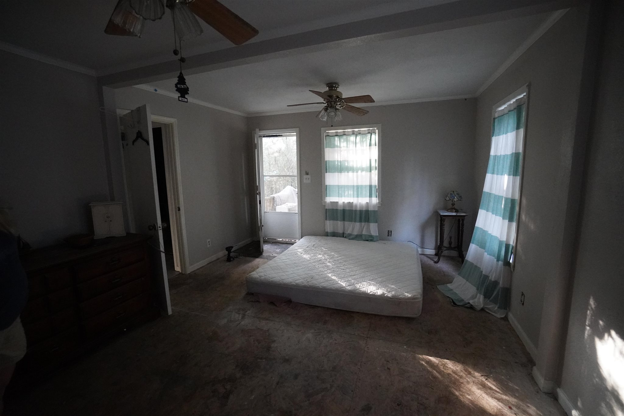 6872 Henderson Drive Bagdad, FL 32583 - Photo 35 of 44 Master Bedroom