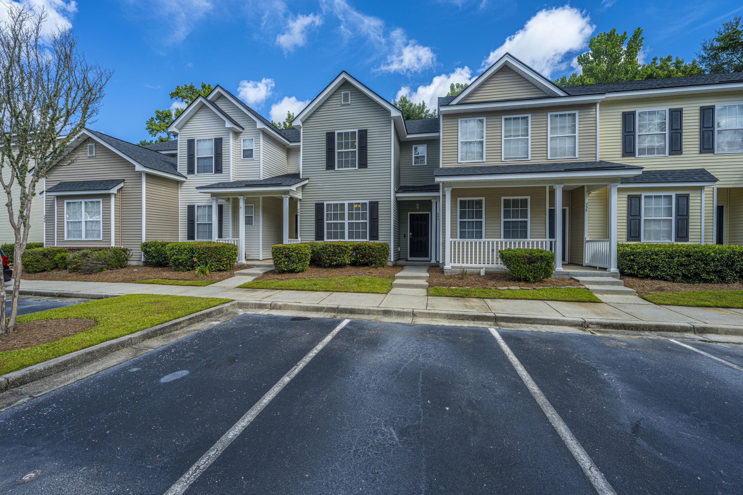 240 Brookshire Road Goose Creek, SC 29445 - Photo 2 of 46 240Brookshire02
