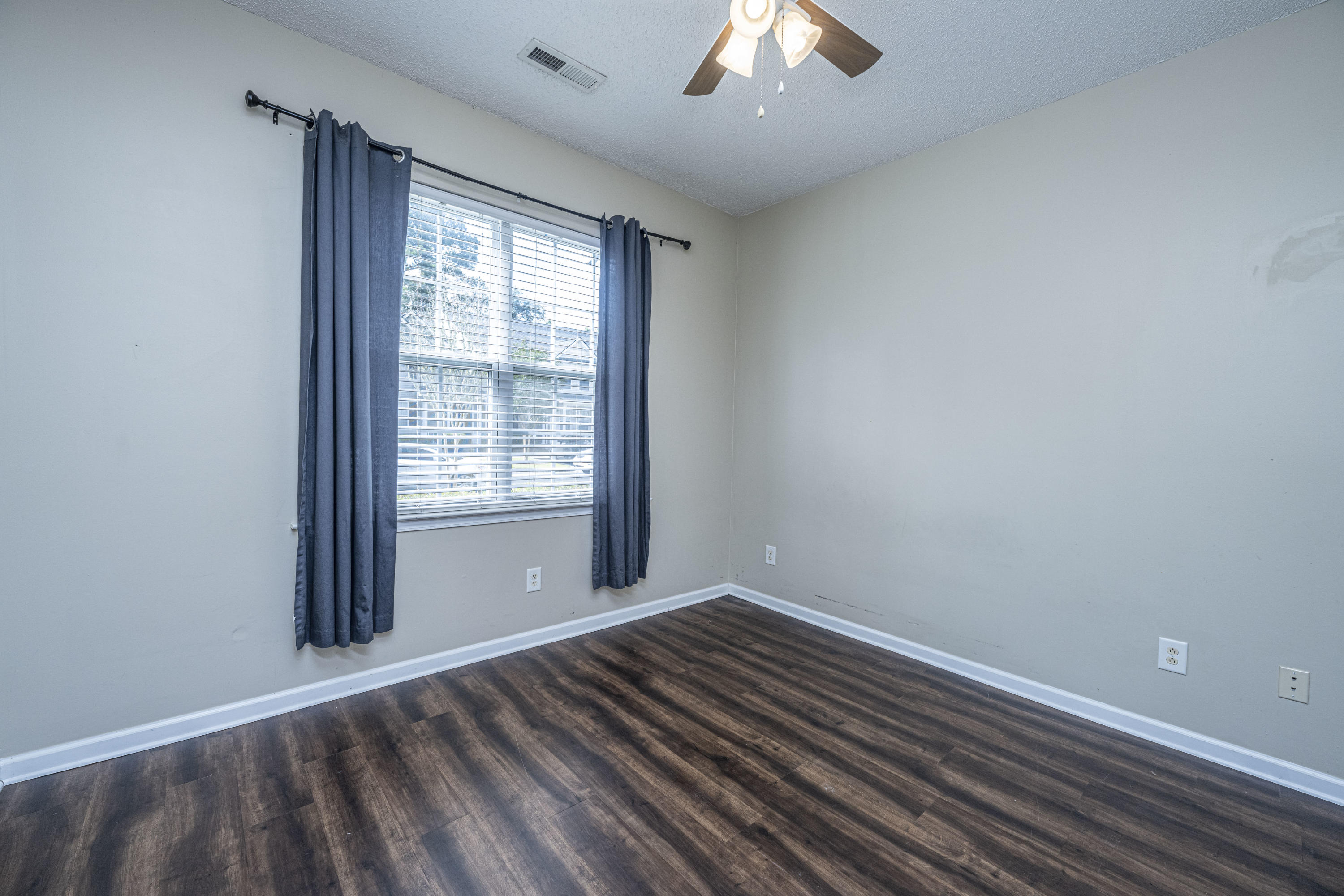 240 Brookshire Road Goose Creek, SC 29445 - Photo 15 of 46 240Brookshire17