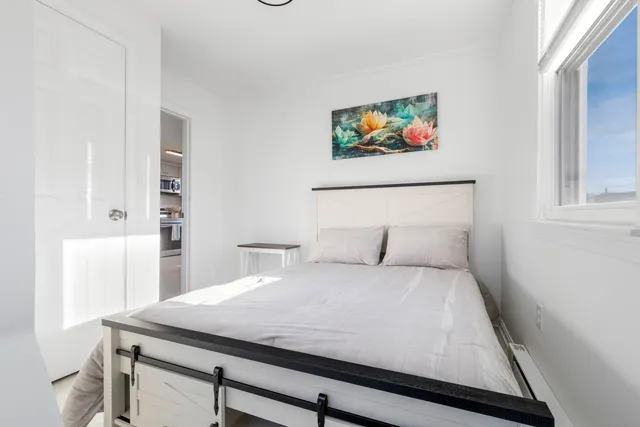 $1,050,000 | 176 Shore Road, Clinton, CT 06413