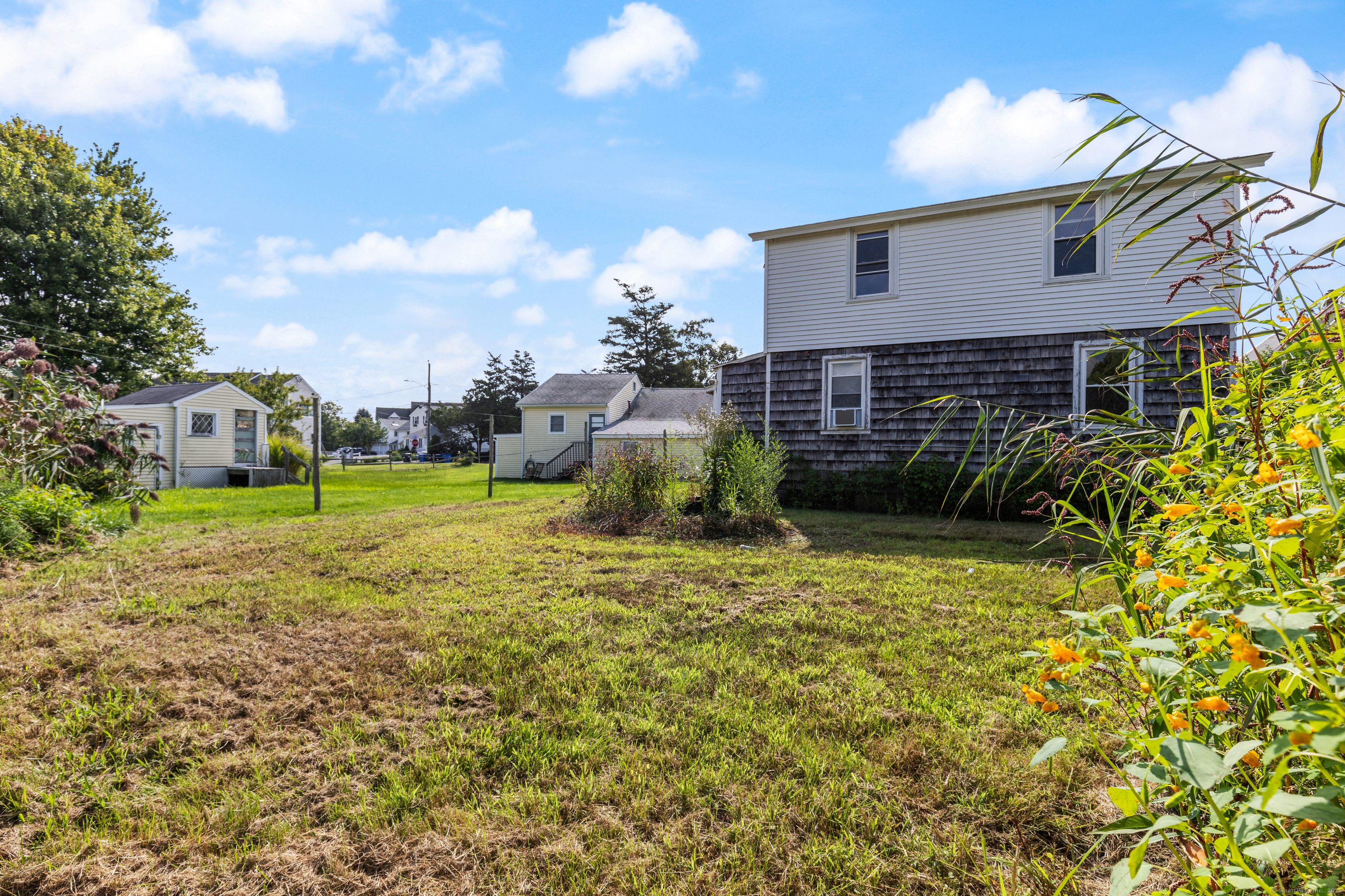 176 Shore Road Clinton, CT 06413 - Photo 38 of 40