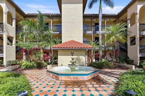 $320,000 | 2400 Feather Sound Drive, Unit 1424, Clearwater, FL 33762