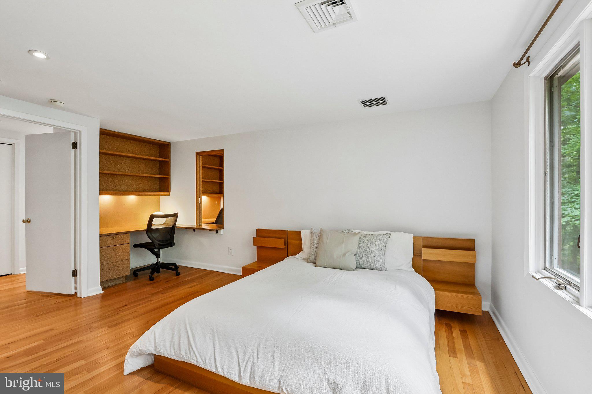 42 Pin Oak Road Skillman, NJ 08558 - Photo 36 of 64