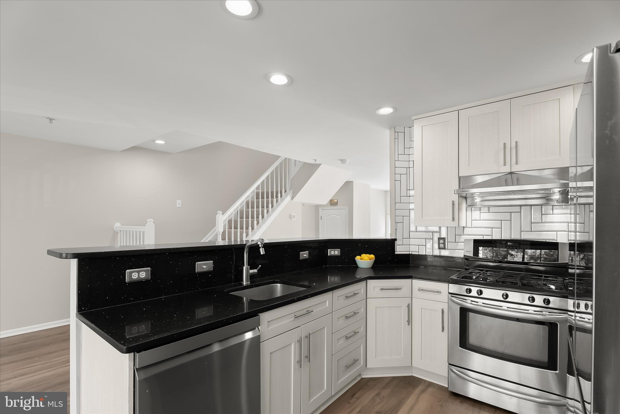 2631 Cameron Way Frederick, MD 21701 - Photo 22 of 86 Stainless Steel Appliances