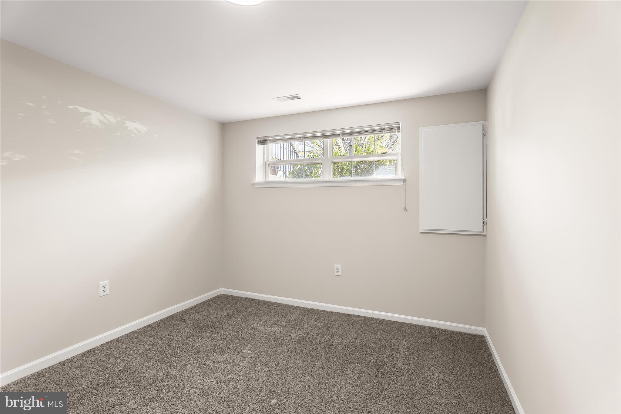 2631 Cameron Way Frederick, MD 21701 - Photo 64 of 86 an empty room with windows