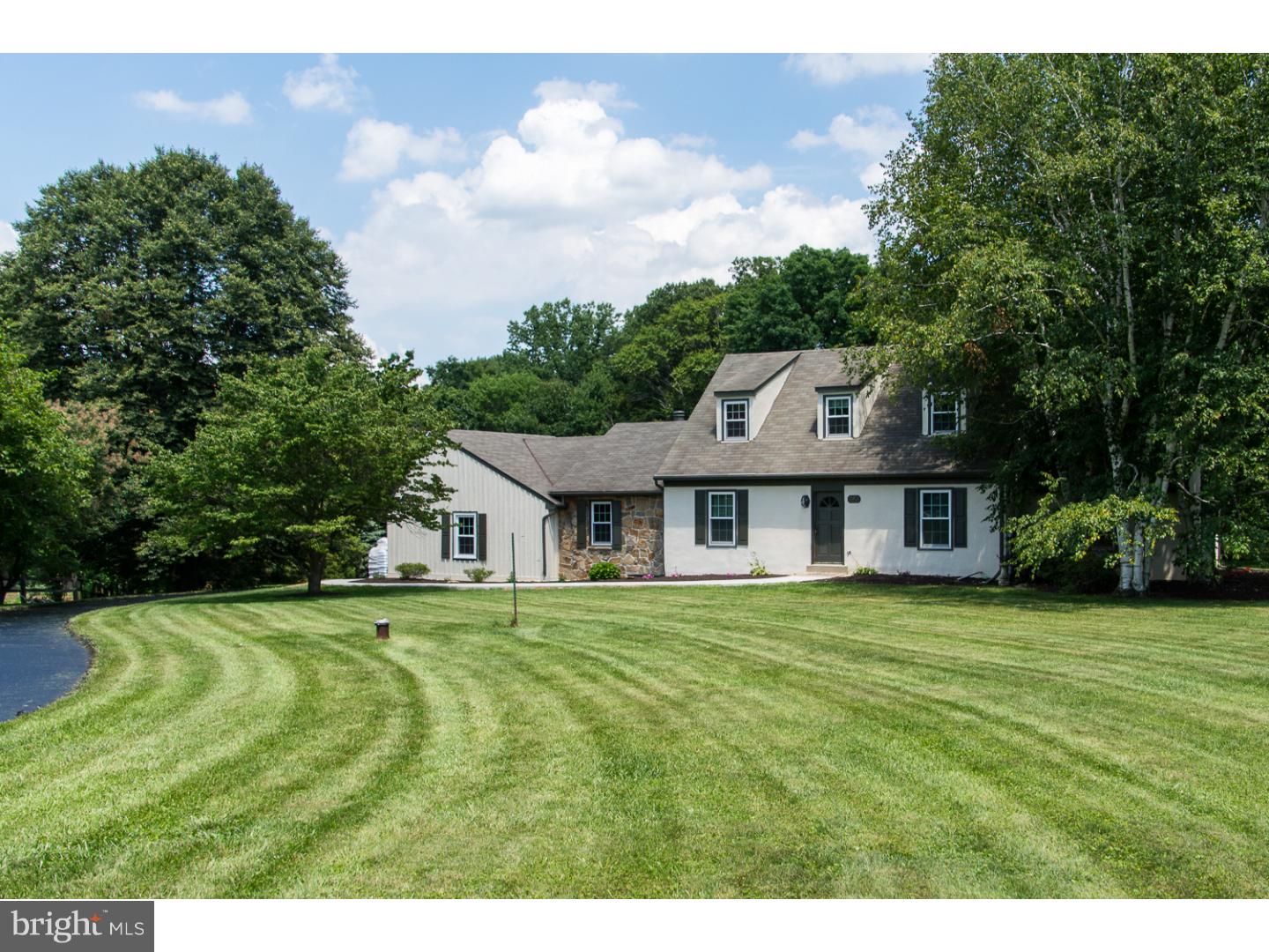 842 Meadowview Road Kennett Square, PA 19348 - Photo 2 of 19 Exterior Front