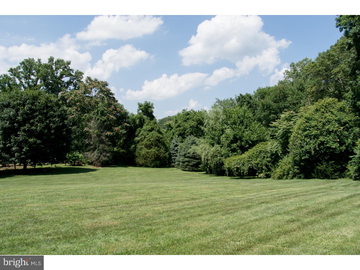 842 Meadowview Road Kennett Square, PA 19348 - Photo 15 of 19 Back Yard