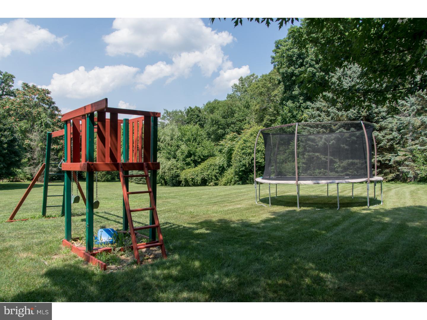 842 Meadowview Road Kennett Square, PA 19348 - Photo 17 of 19 Back Yard