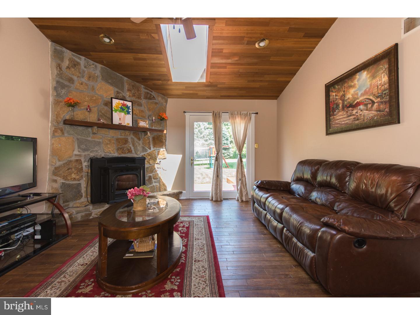 842 Meadowview Road Kennett Square, PA 19348 - Photo 8 of 19 Family Room