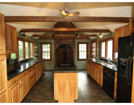 58 Farm Road Bolton, MA 01740 - Photo 6 of 13