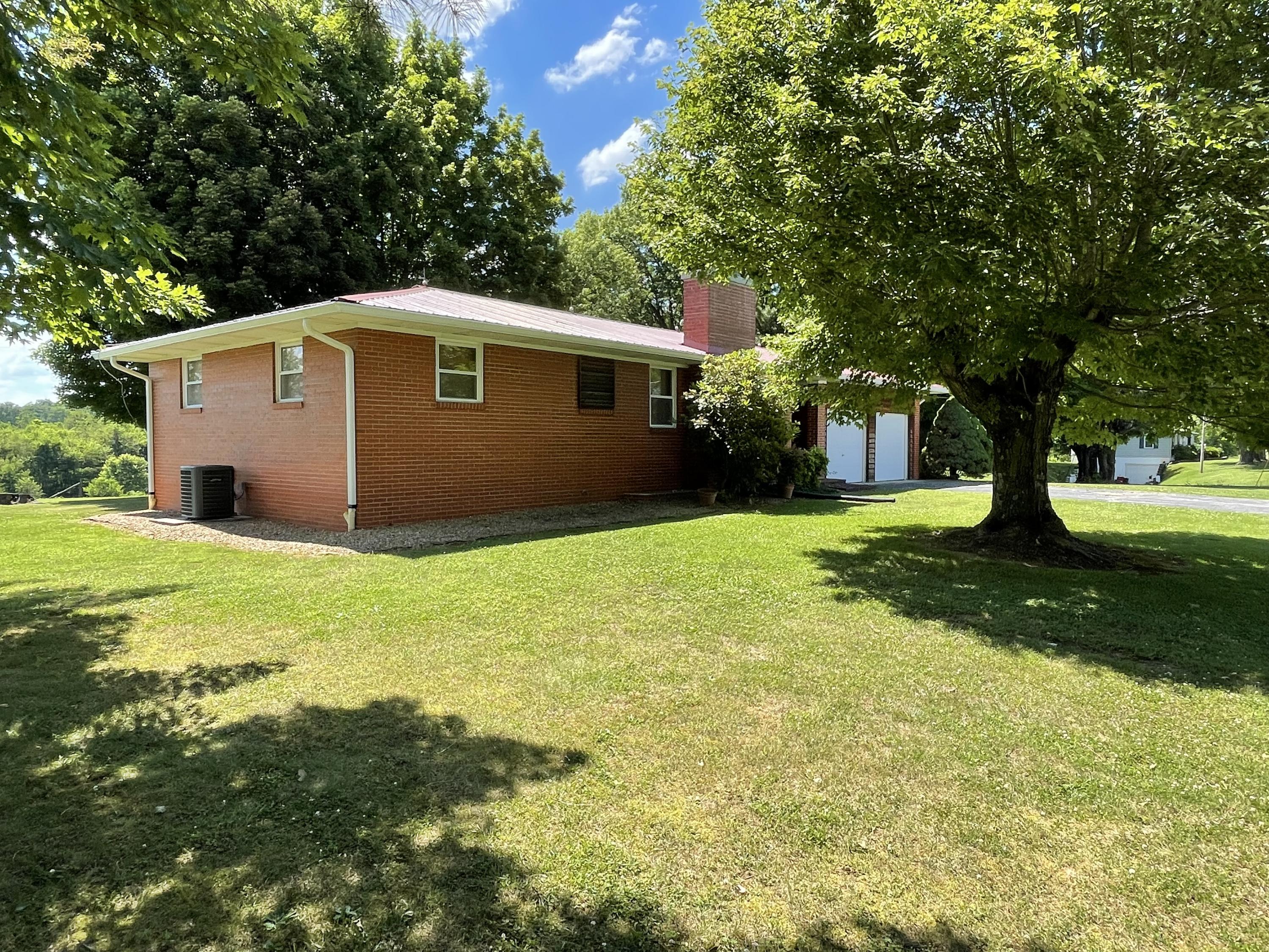 2170 Jones Bridge Road Greeneville, TN 37743 - Photo 11 of 15 2D6400D1-51B3-414F-8002-8EA9ED8B0BF7