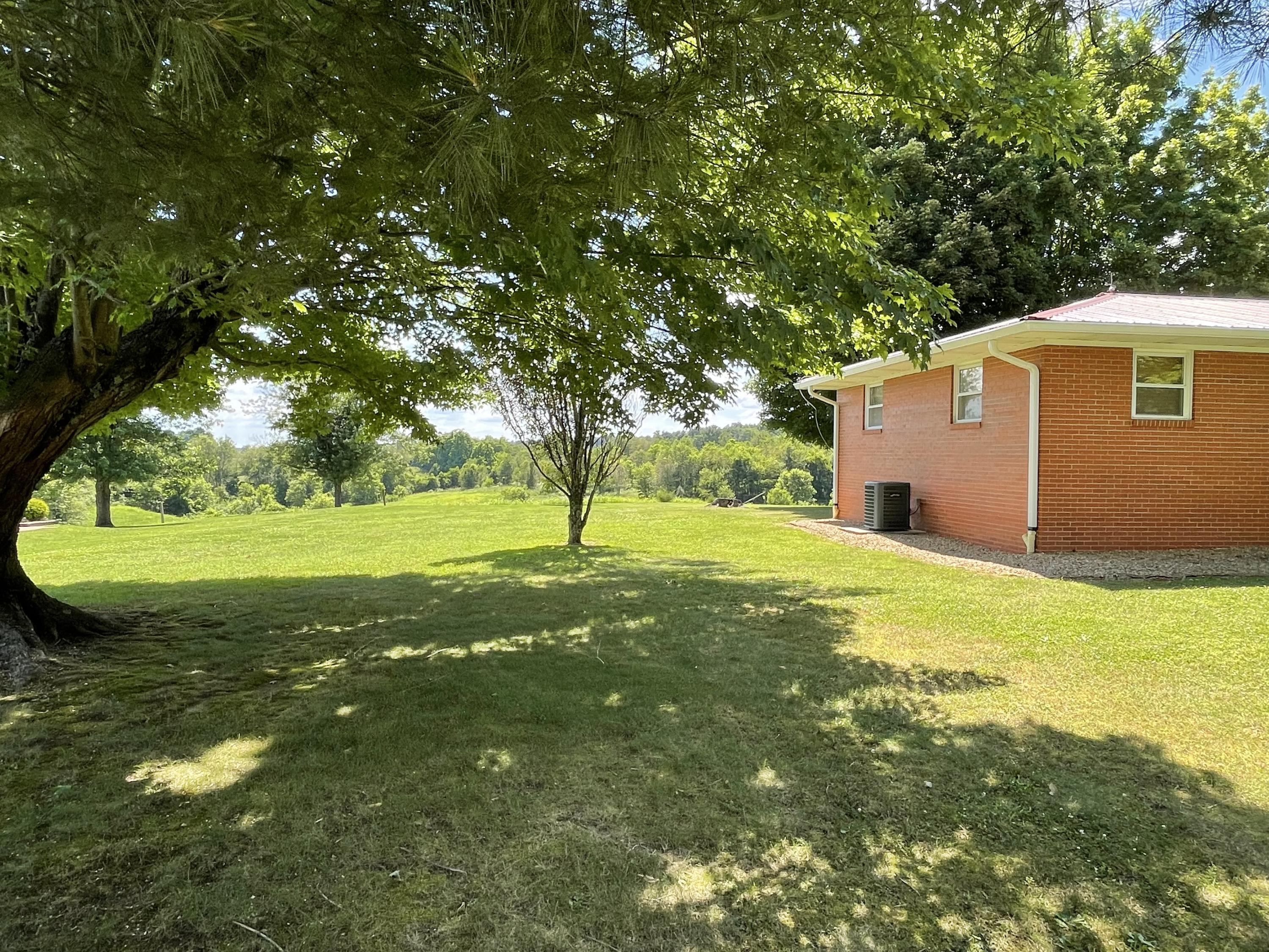 2170 Jones Bridge Road Greeneville, TN 37743 - Photo 12 of 15 263D6235-4C02-4395-A326-4710DC6EAC1B
