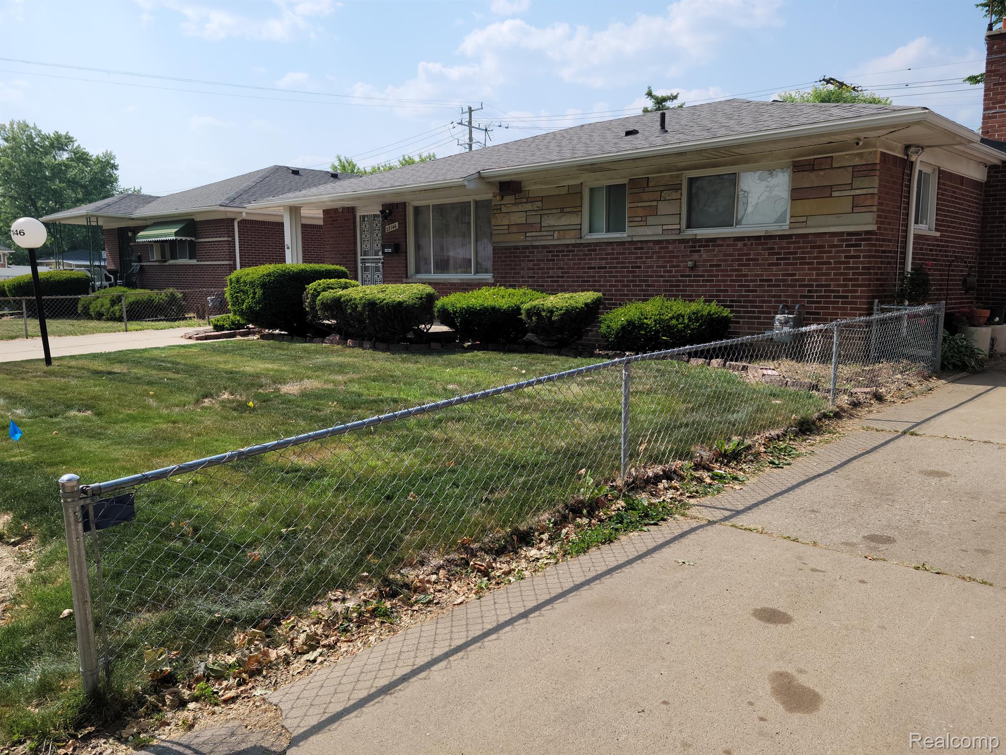 27146 Florence Street Inkster, MI 48141 - Photo 7 of 48 Side Front