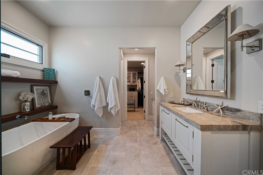 13 Marbella Dana Point, CA 92629 - Photo 11 of 25