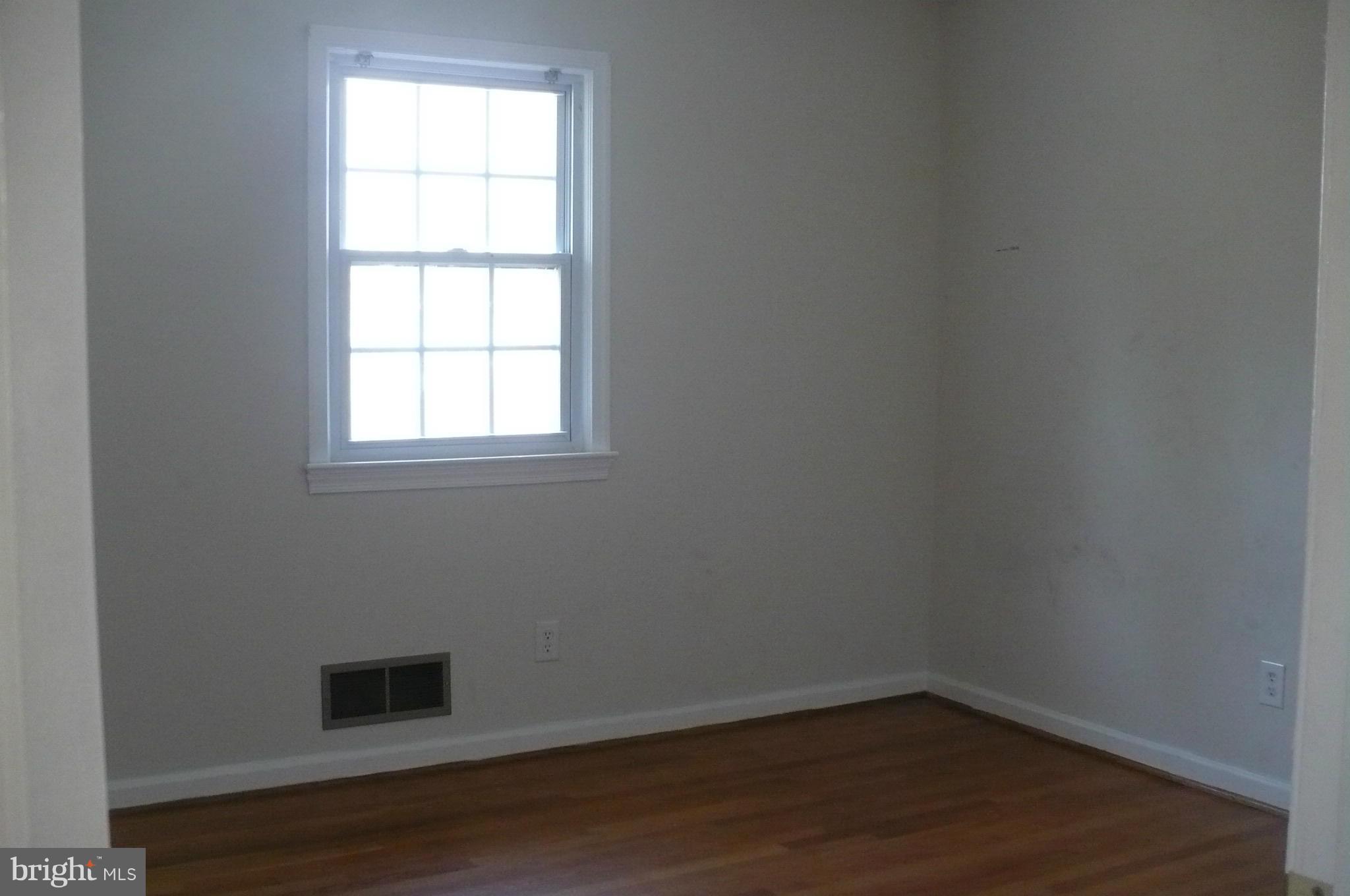 20023 Beaver Dam Road Beaverdam, VA 23015 - Photo 8 of 12 Bedroom