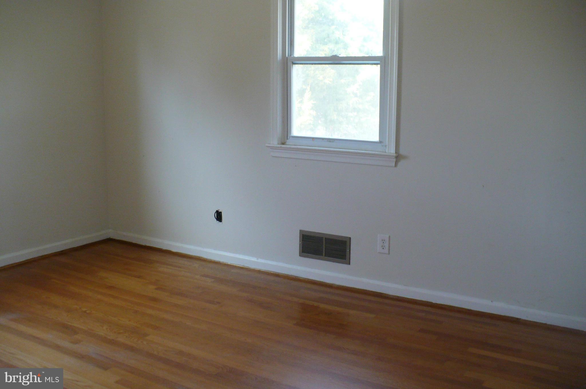 20023 Beaver Dam Road Beaverdam, VA 23015 - Photo 9 of 12 Bedroom