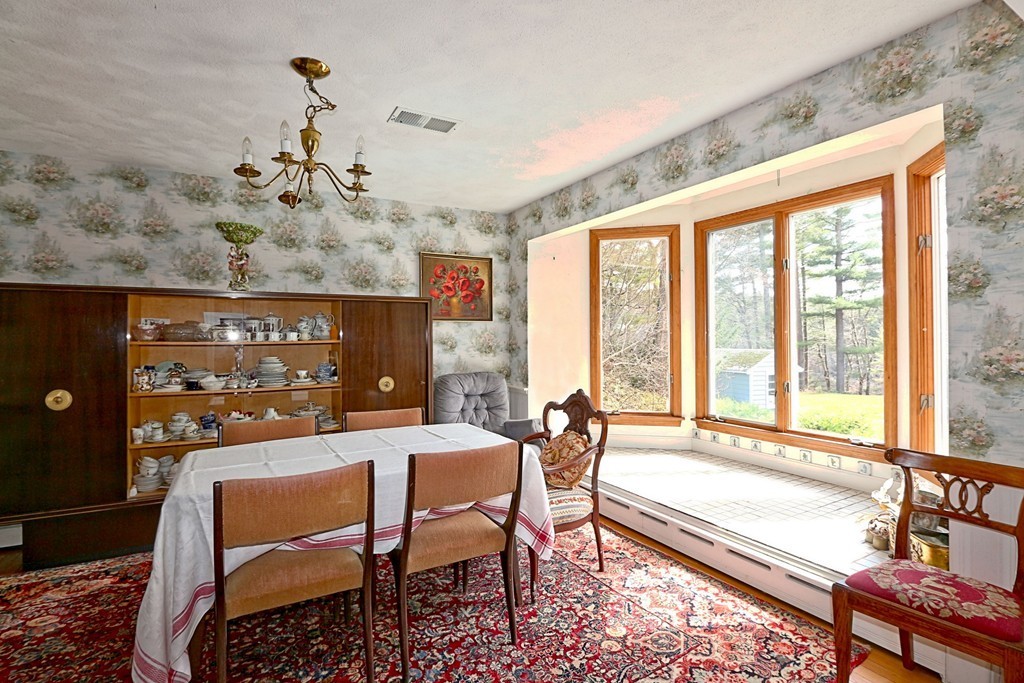 167 Hayward Mill Road Concord, MA 01742 - Photo 6 of 18 Gallery Image 6