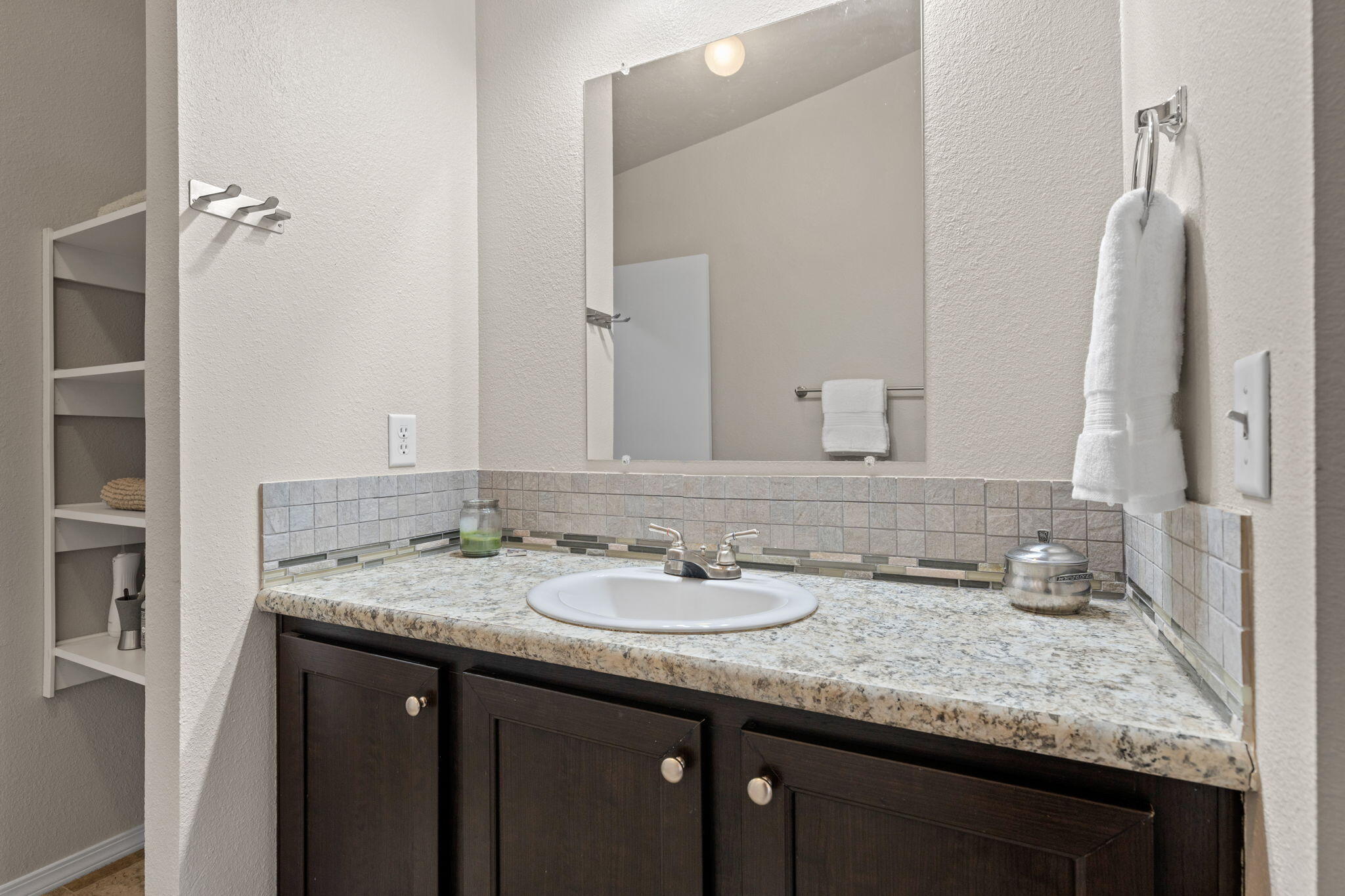 17206 Jacinto Road Bend, OR 97707 - Photo 29 of 57 64-web-or-mls-Riley Visuals-64