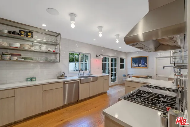 $16,000 | 1643 Queens Road, Los Angeles, CA 90069