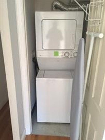10 Charlesgate East, Unit 404 Boston, MA 02215 - Photo 4 of 6