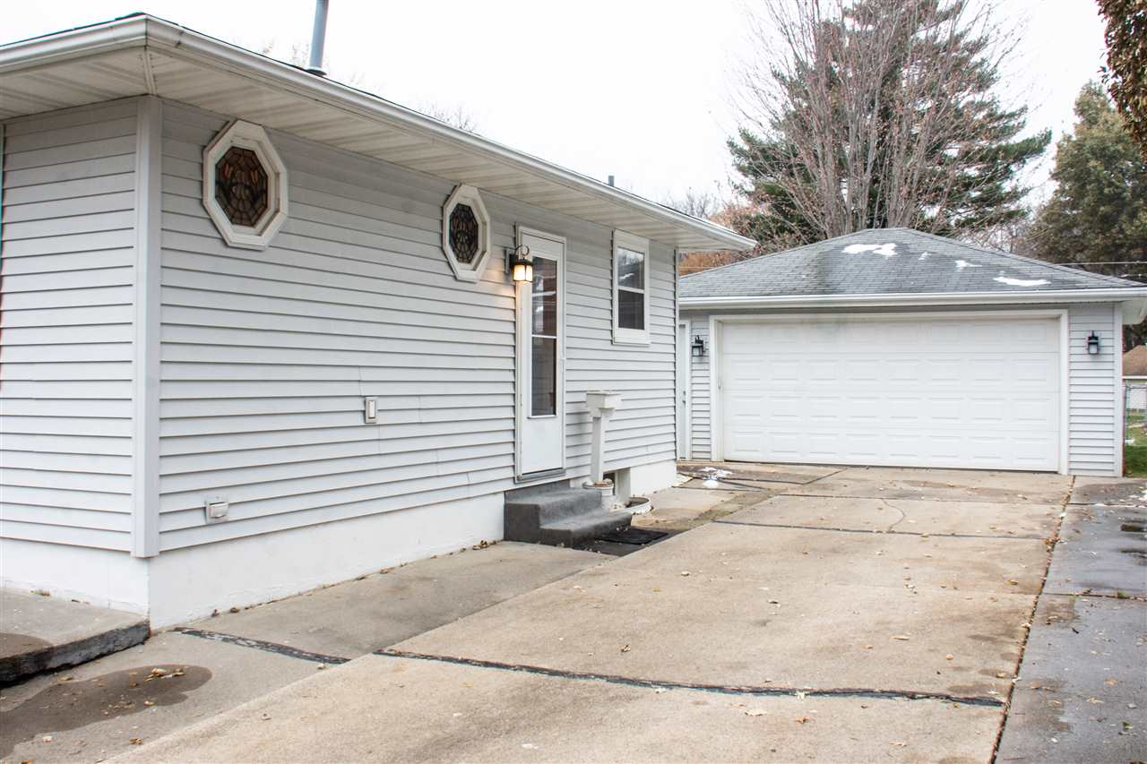 148 Red Wing Road Southwest Cedar Rapids, IA 52404 - Photo 32 of 34 Gallery Image 32