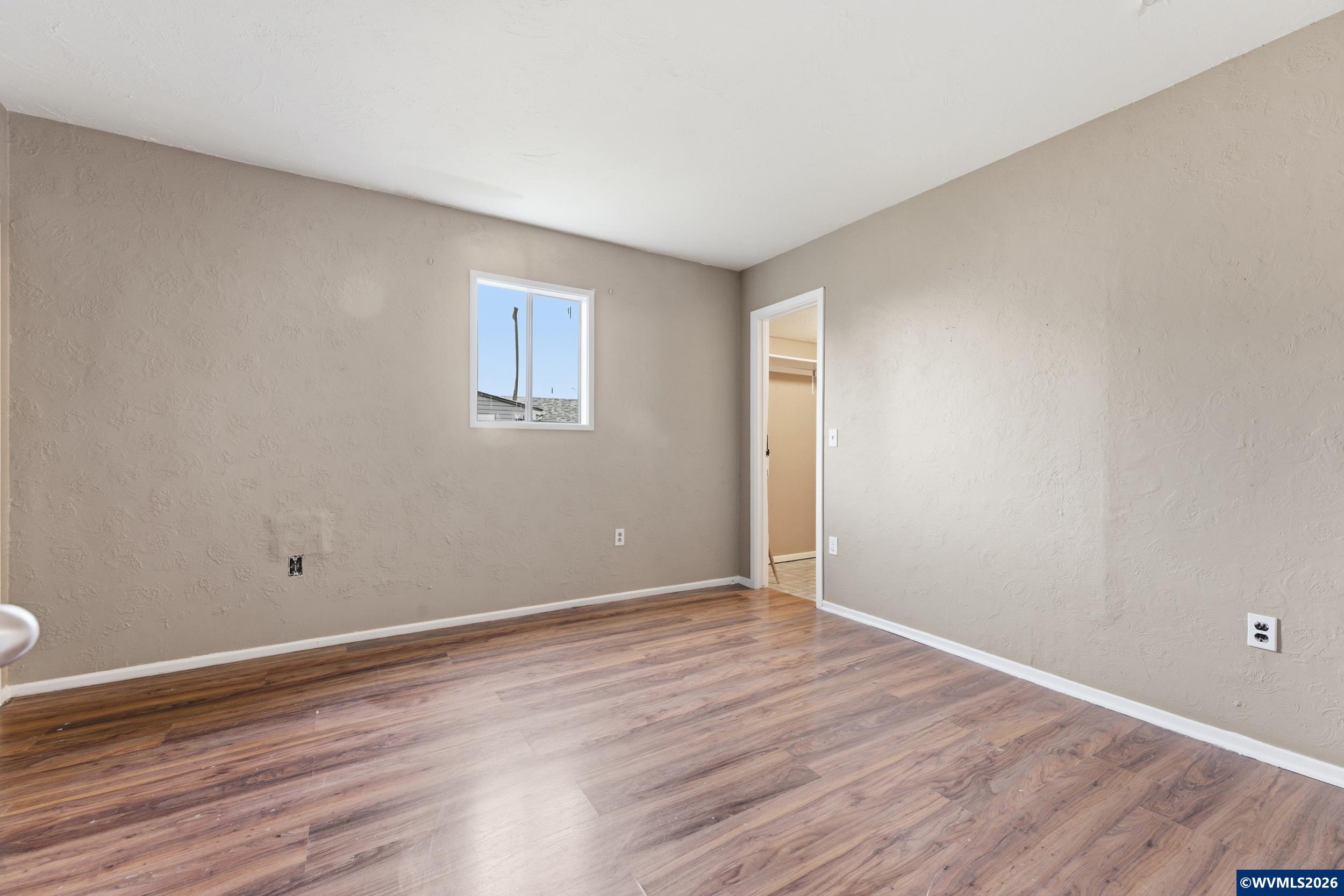 2375 Porter Street Lebanon, OR 97355 - Photo 12 of 32