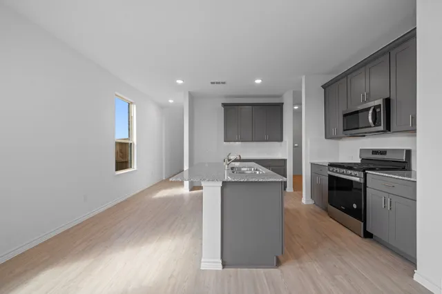 $289,990 | 1810 Glacier Gorge Trail, Dayton, TX 77535