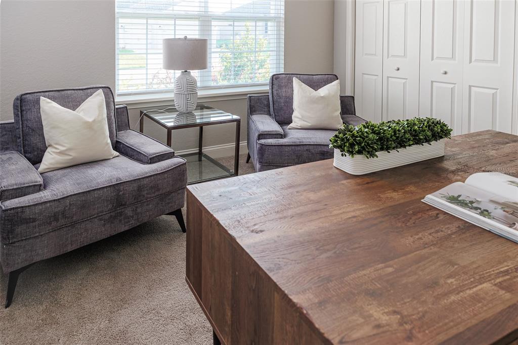 3150 Kendal Way Lakeland, FL 33813 - Photo 37 of 61 a living room with furniture and a potted plant
