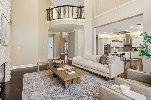 $1,250,000 | 1917 Lakecliff Hills Lane, Austin, TX 78732