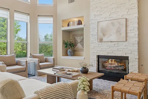 $1,250,000 | 1917 Lakecliff Hills Lane, Austin, TX 78732