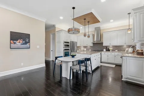 $1,250,000 | 1917 Lakecliff Hills Lane, Austin, TX 78732