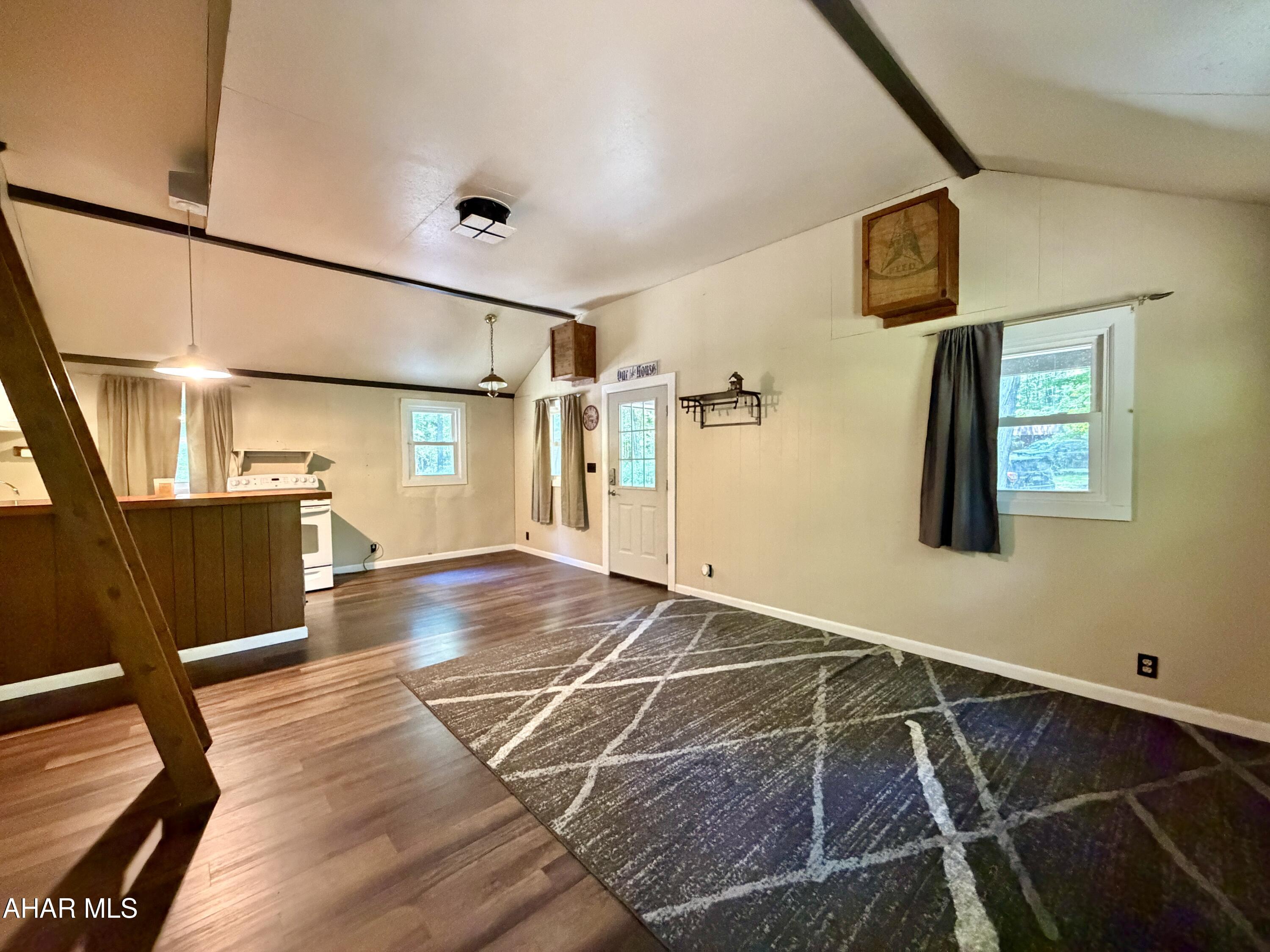 317 Mountainside Road Breezewood, PA 15533 - Photo 21 of 31
