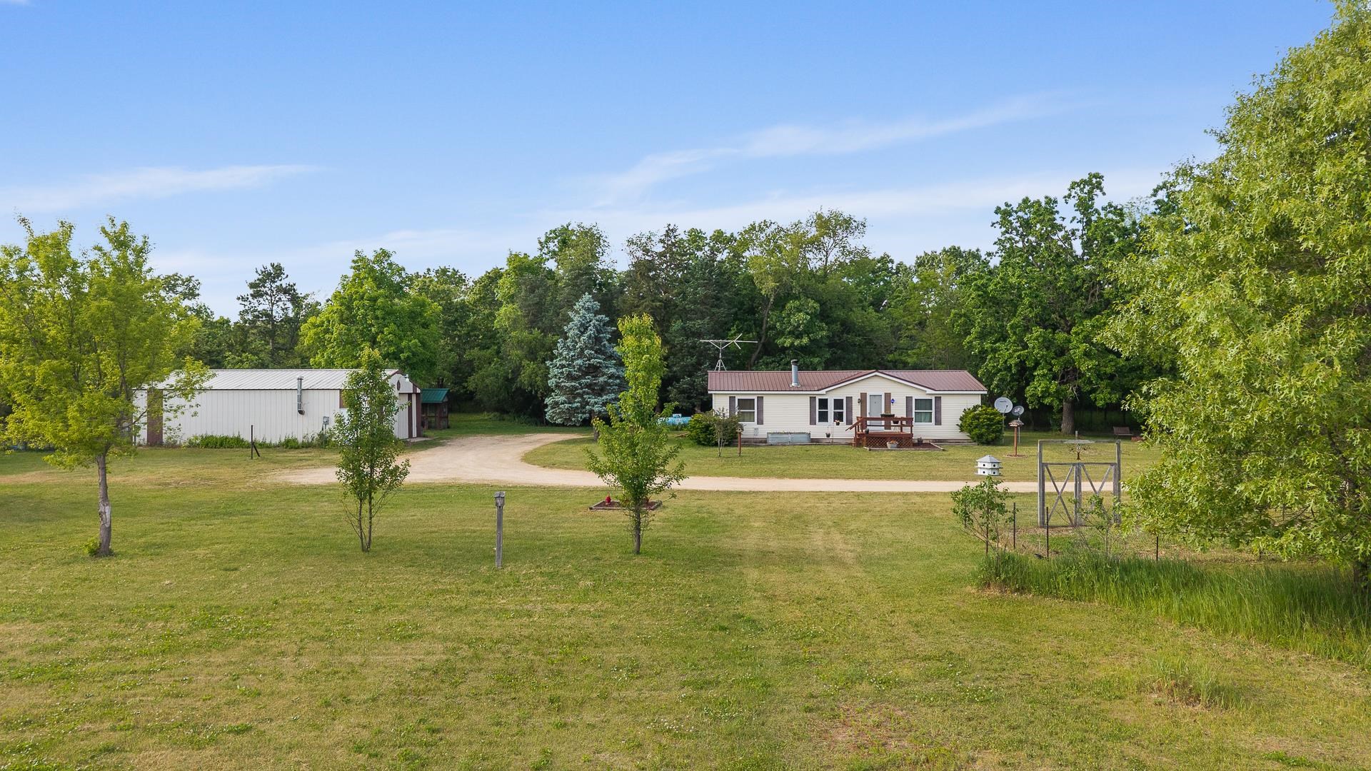 N3041 County Road F Montello, WI 53949 - Photo 8 of 24