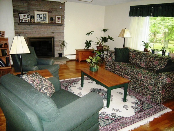 15 Roberts Road Wilmington, MA 01887 - Photo 9 of 14 Gallery Image 9